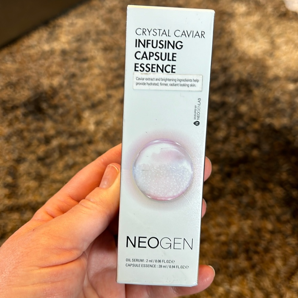 Neogen Crystal Caviar oil serum new in box never opened